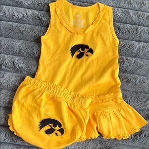 Yellow Iowa Hawkeyes Toddler Outfit
